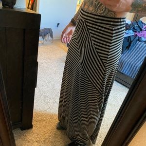 2b Bebe striped maxi skirt